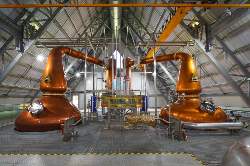 Ardgowan Distillery: Promoting Sustainable Whisky Production